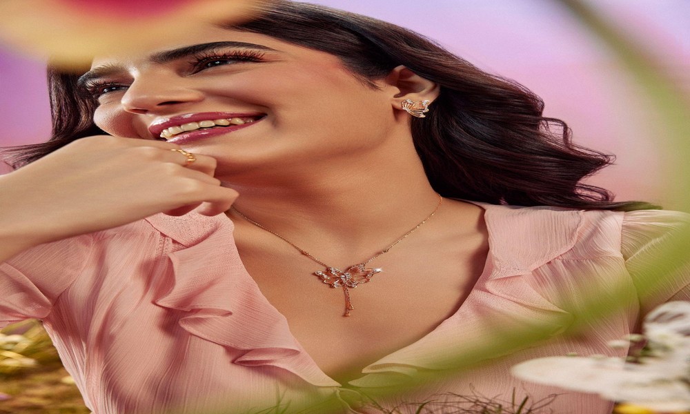 The Rise of Minimalist Jewellery in Modern Indian Wardrobes