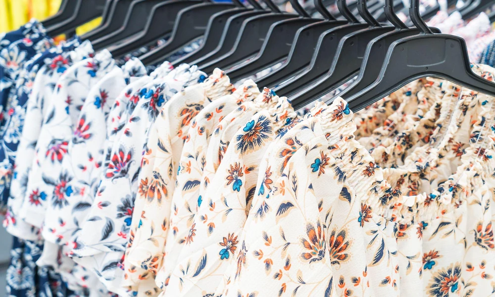 5 Styling Factors When Buying a Batik Shirt for Formal Events